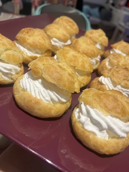 Bignè con panna montata